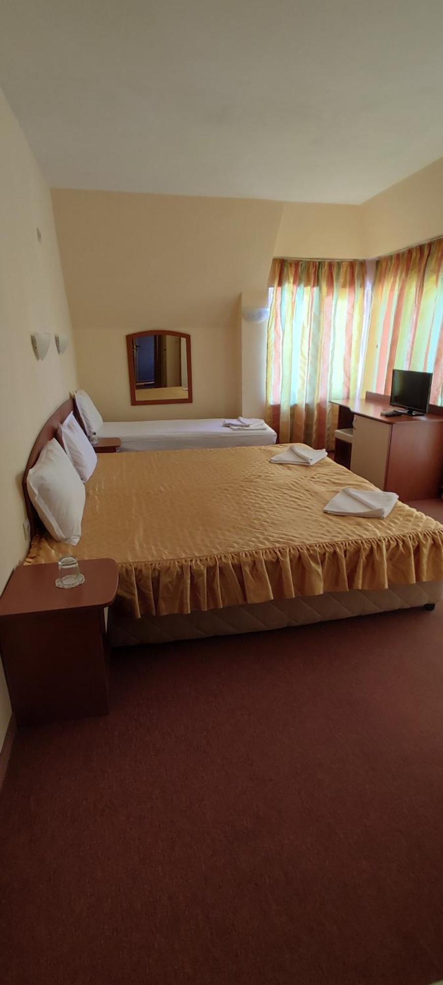 Family Hotel Mimosa ツァレヴォ エクステリア 写真